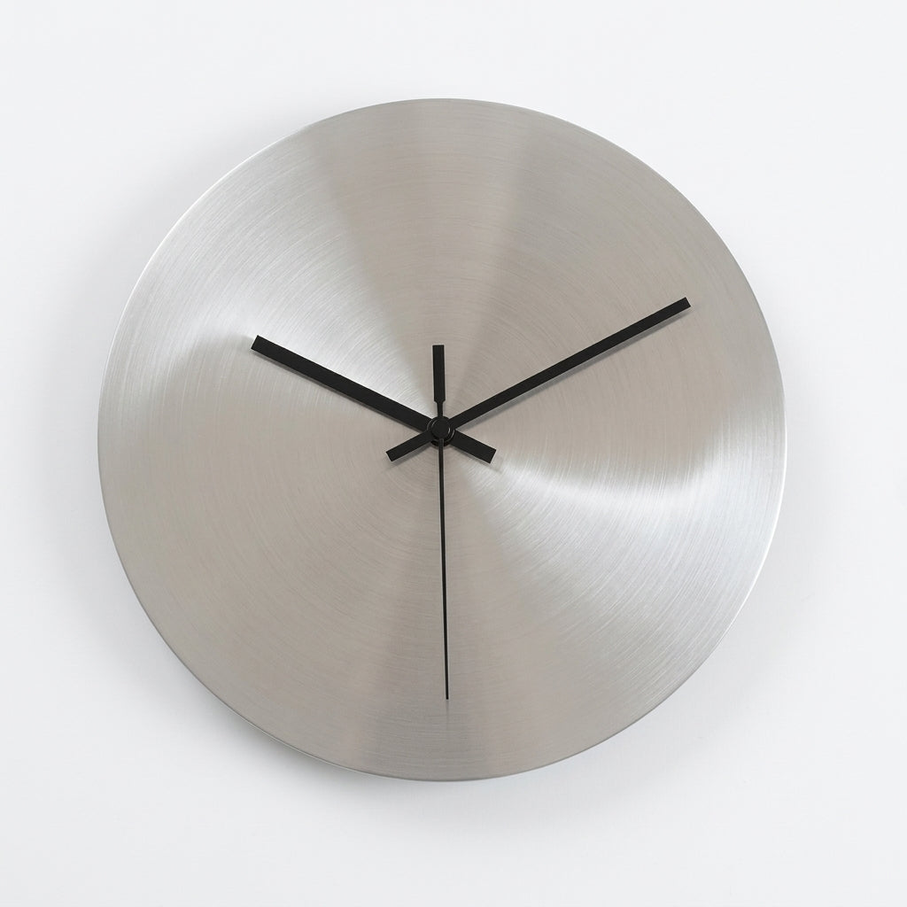 Silver Metal Wall Clock – Minimalist Industrial Design, Silent Movement